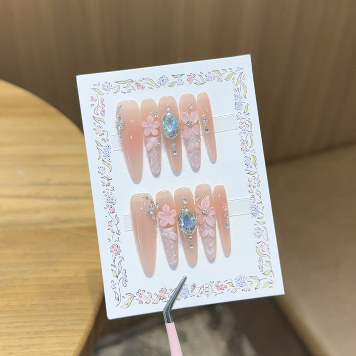 Artificial artificial nails with floral decorations and glitter details Stornfield