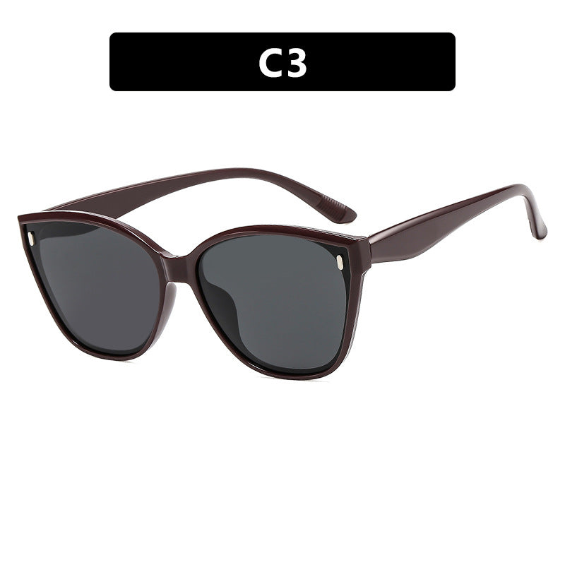 Women Cat-Eye Sunglasses with protective UV filter and stylish Frame Stornfield