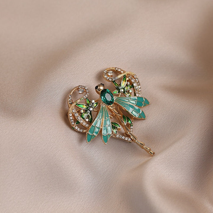 Exquisite Dragonfly Brooch with Sparkling Crystals Stornfield