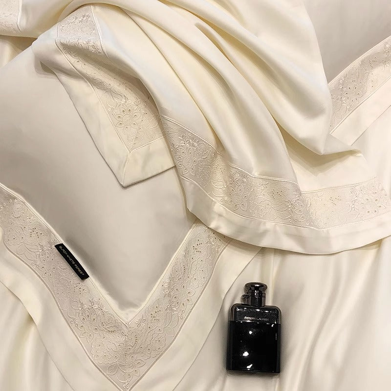 Luxury Long-Staple Cotton Sateen Duvet Cover Bedding Set with Embroidered Border