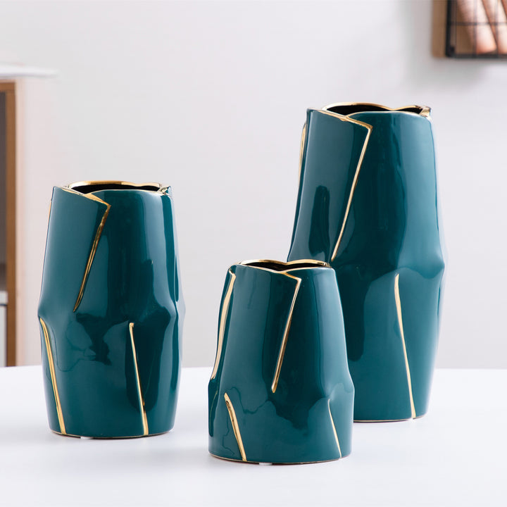 Decorative ceramic vase with golden accents Stornfield
