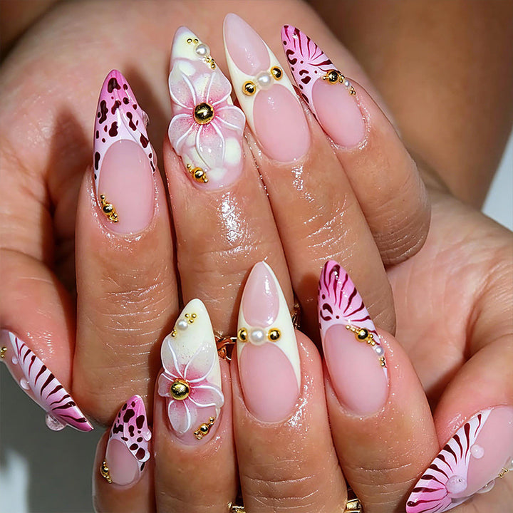 Artistic 3D Nail Tips with Maritime Design Stornfield