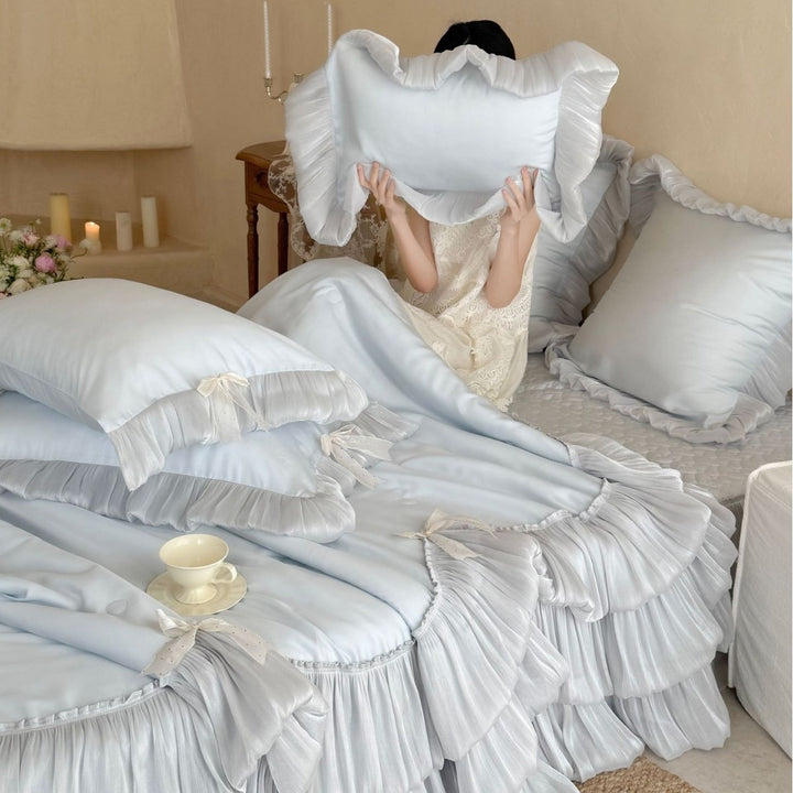 Romantic Ruffled Bedding Set with Quilted Bedspread and Decorative Pillowcases
