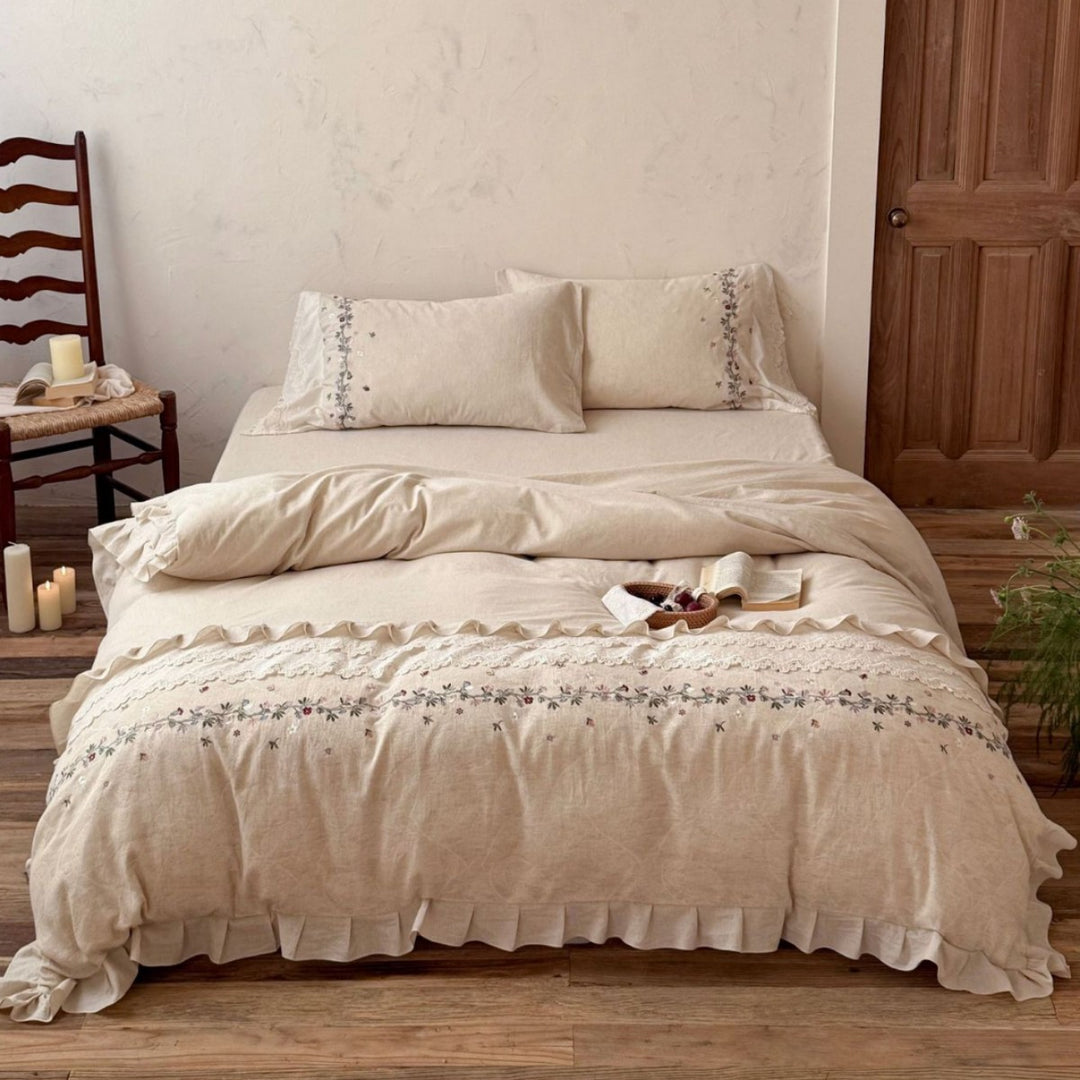 Embroidered Ruffled Linen-Blend Duvet Cover Set with Pillow Shams
