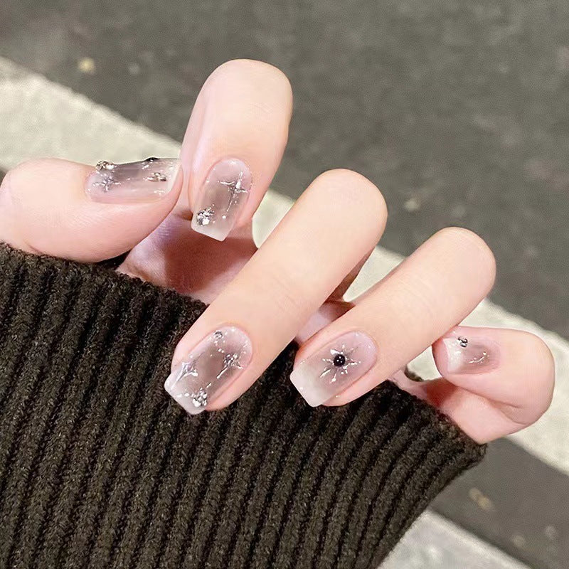 Elegant Glitter Nails Stornfield