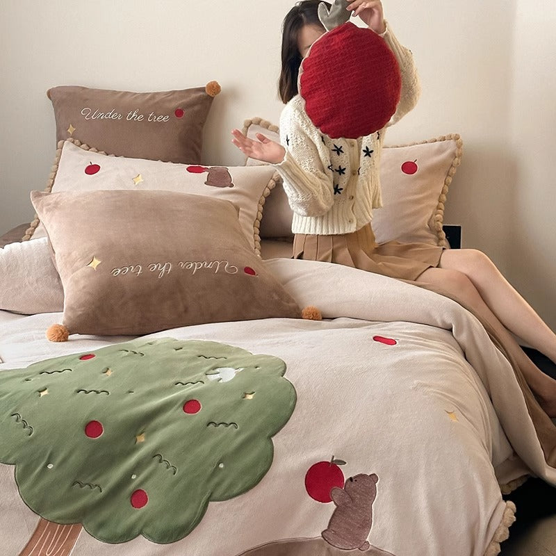Plush Appliqué Pom-Pom Trim Duvet Cover Set