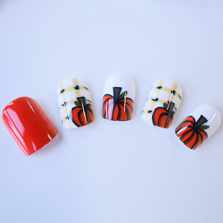 Festive Autumn-Themed Nail Art Stornfield