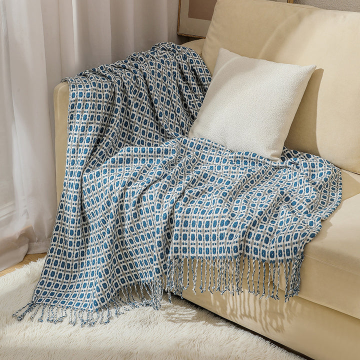 Geometric Patterned Throw Blanket