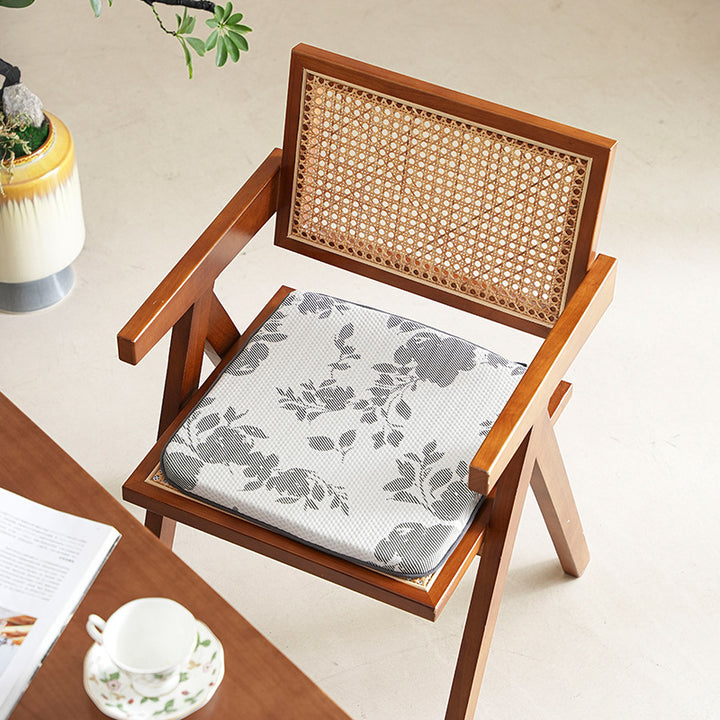 Padded seat cushion with ergonomic foam core and breathable mesh cover