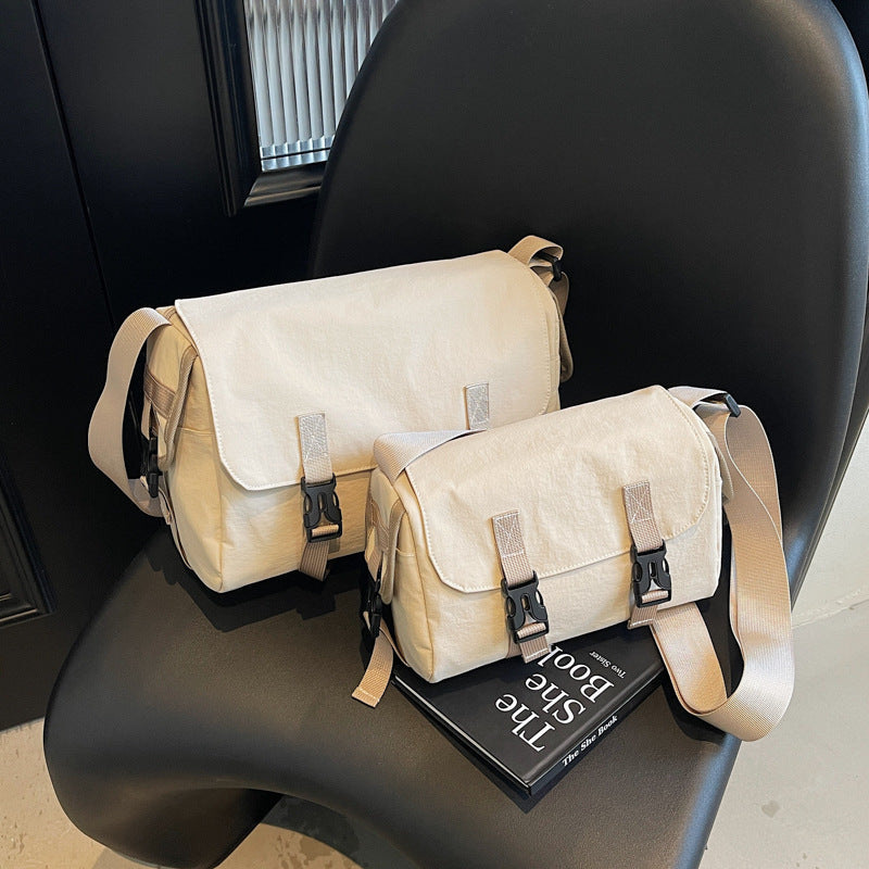Modular shoulder bag with unique fastening system Stornfield