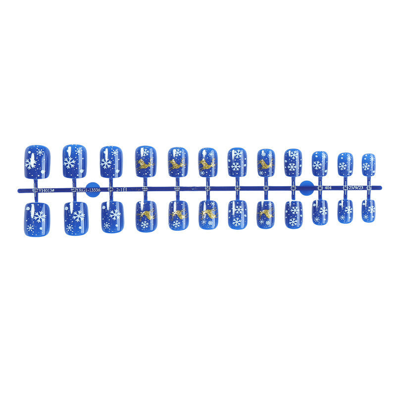 Artificial nail set with festive snowflake design Stornfield