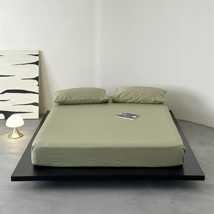 Fine jersey fitted sheet set with extra-elastic around rubber and smooth finish