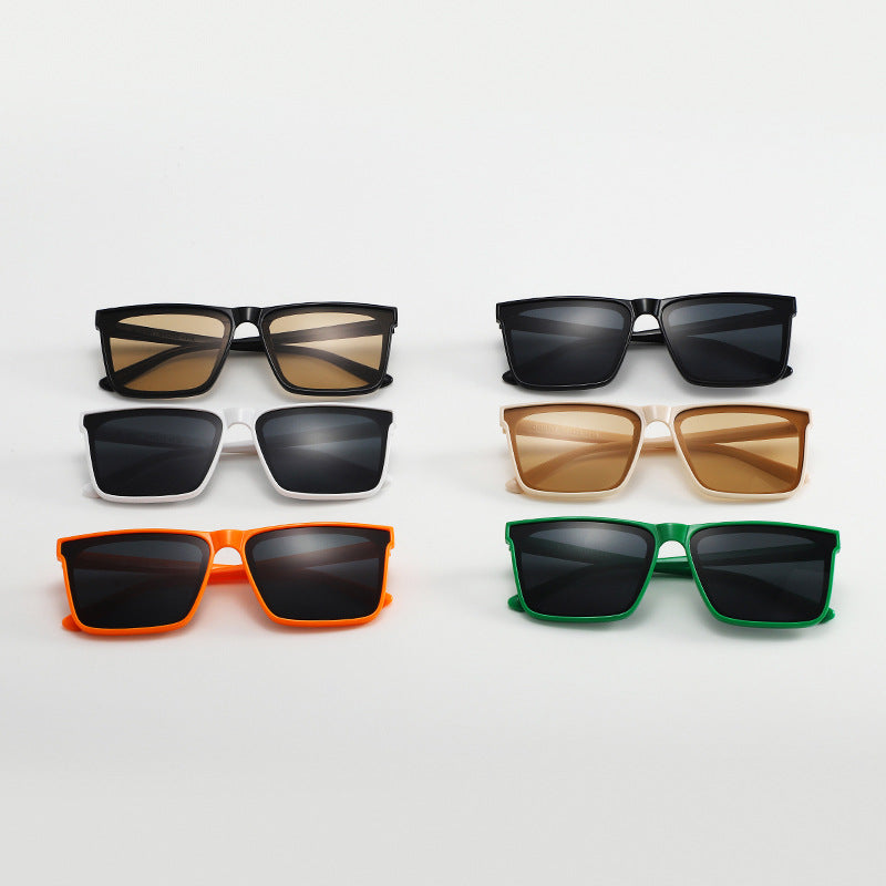 Women's stylish sunglasses made of robust, UV-protected plastic Stornfield