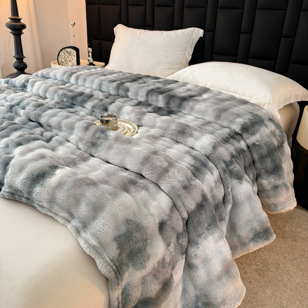 Luxurious Soft Faux Fur Blanket Stornfield