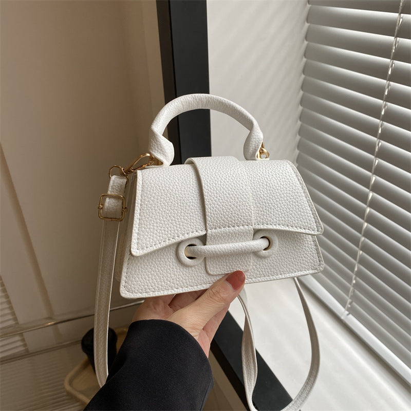 WoLuxurious Textured Leather Shoulder Bag Stornfield