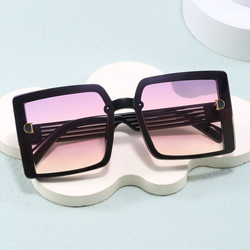 Women square sunglasses with ergonomic frame and UV protection Stornfield