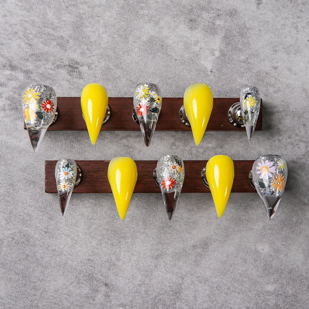Artistic Floral-Decorated Press-On Nails
