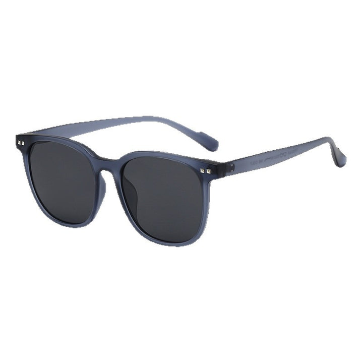 Women timeless sunglasses in modern rectangular design Stornfield