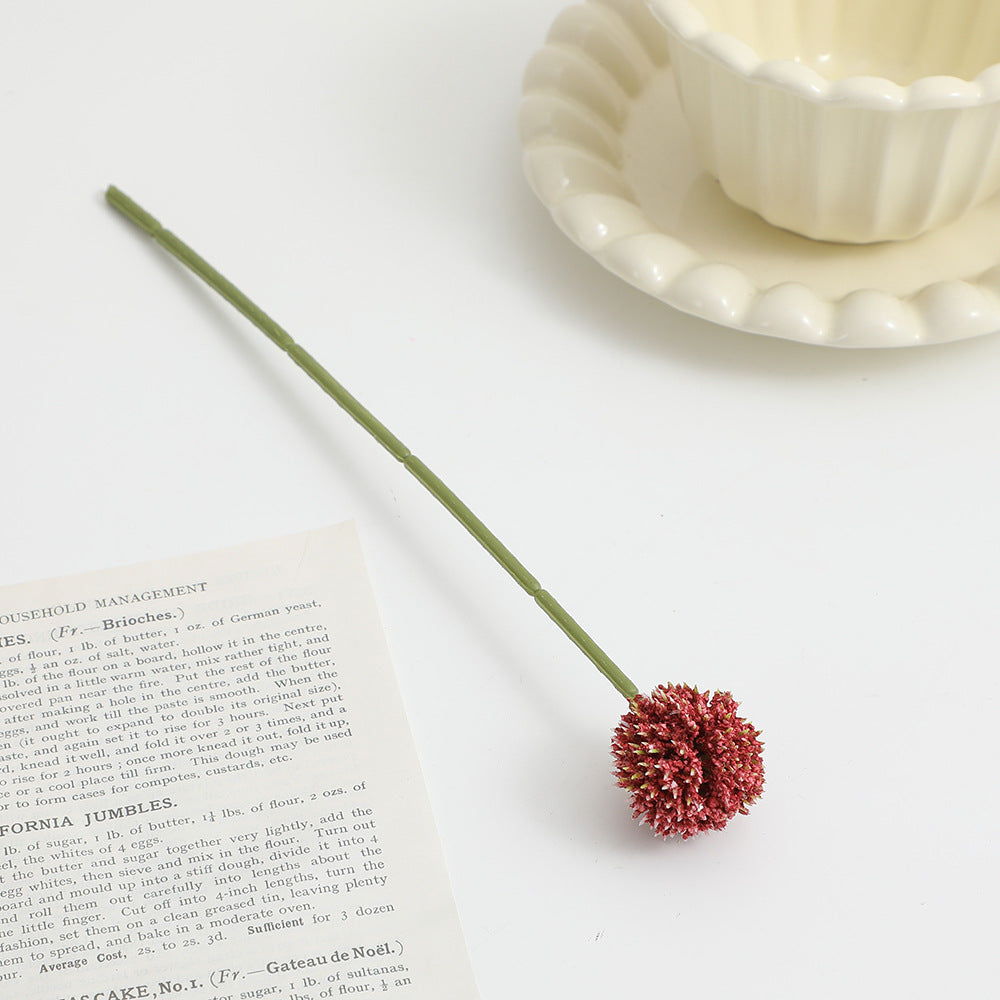 Artificial flower stem with detailed blooms