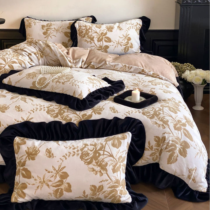 Luxurious Reversible Bedding Set with Floral Pattern and Velvet Ruffle
