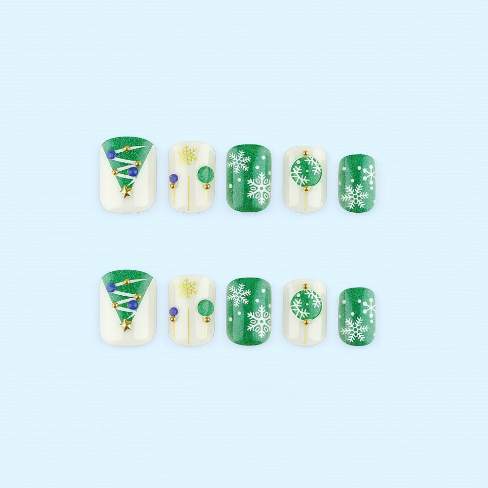 Artificial Nail Set with Festive Winter Design Stornfield