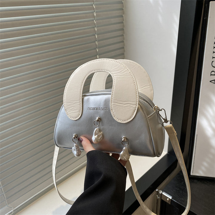 Elegant Pearl-Embellished Handbag
