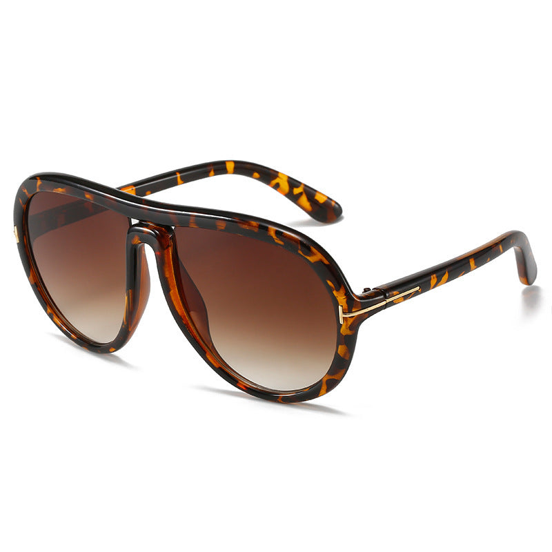 Oversized Fashionable Transparent Pink Sunglasses Stornfield
