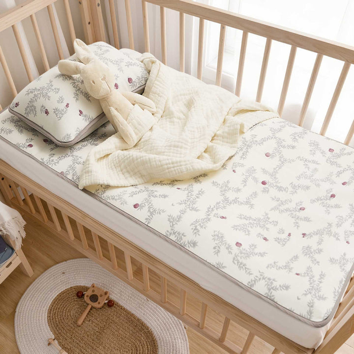 Breathable baby fitted sheet with waterproof and hypoallergenic mattress protector