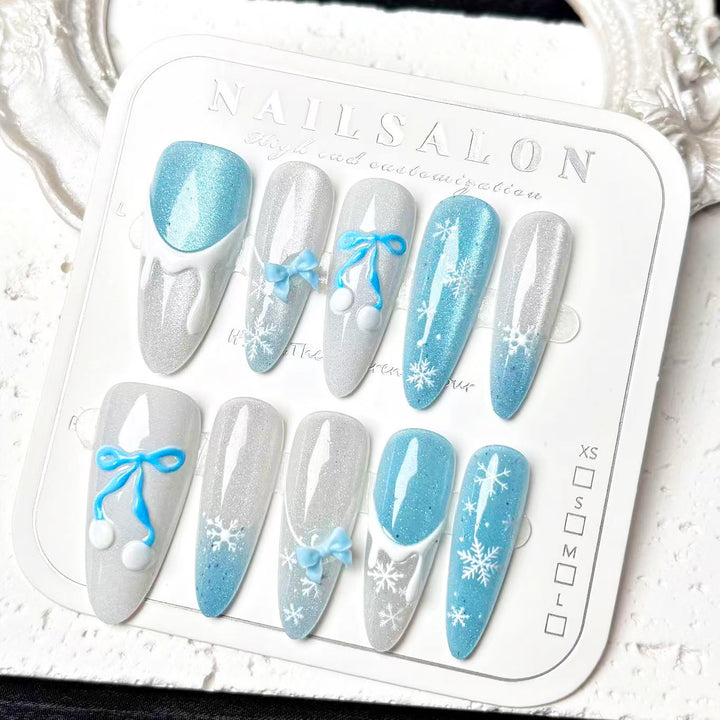 Winter-Themed Press-On Nail Set
