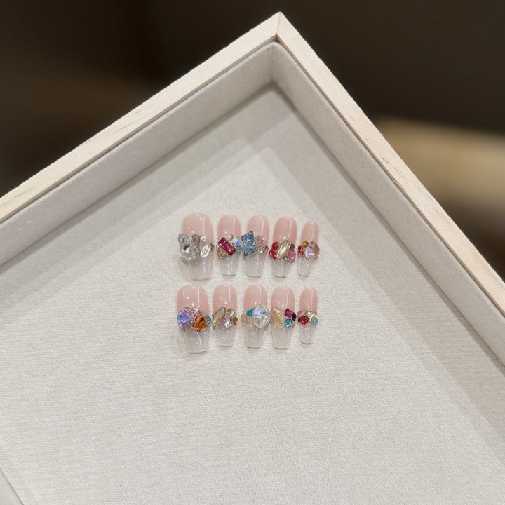 Artisanal Decorative Press-On Nail Set