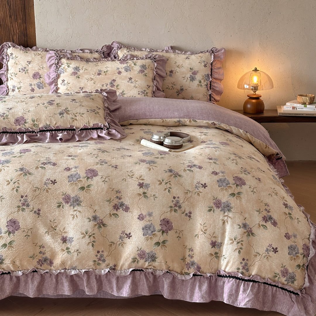 Ruffled Floral Pattern Bedding Set