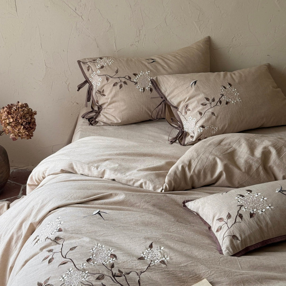 Embroidered Linen-Blend Duvet Cover Set with Tie Closure and Decorative Shams