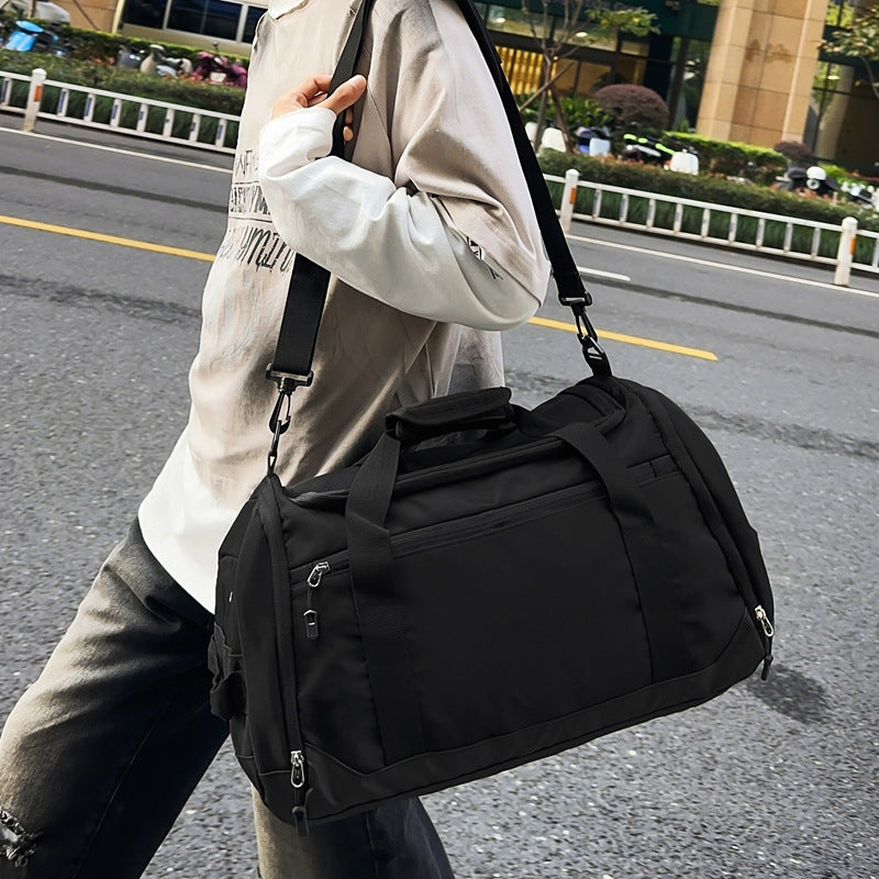 Versatile All-Season Sports Duffel Bag Stornfield