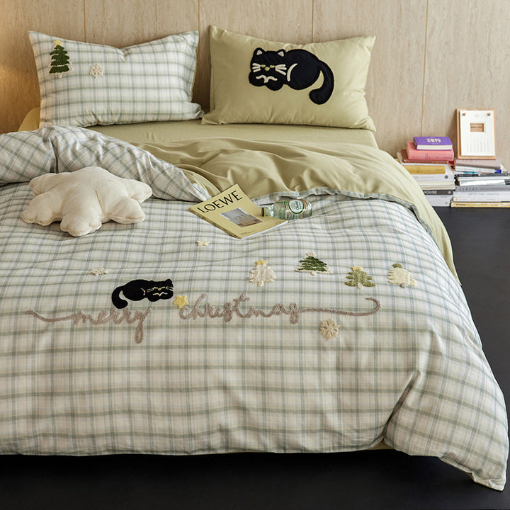 Embroidered Dog-Themed Bedding Set