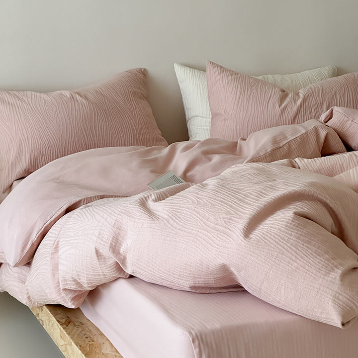 Premium cotton bedding set with fine pleated structure and hidden zipper