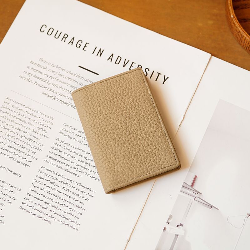 Luxurious Textured Leather Card Holder