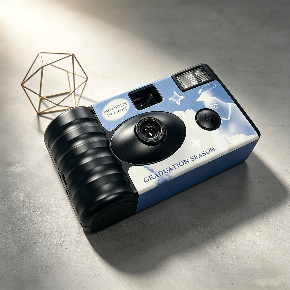High-Performance Disposable Snapshot Camera Stornfield
