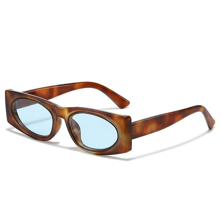 Retro-Inspired Wide-Frame Sunglasses Stornfield