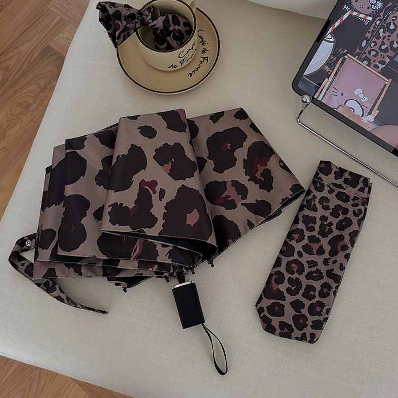 Women's Foldable Umbrella in Modern Leopard Pattern Stornfield