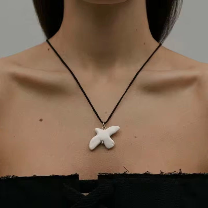 Artistic pendant necklace Stornfield