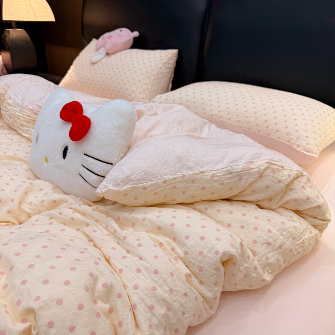 Charming Polka Dot Comforter Set