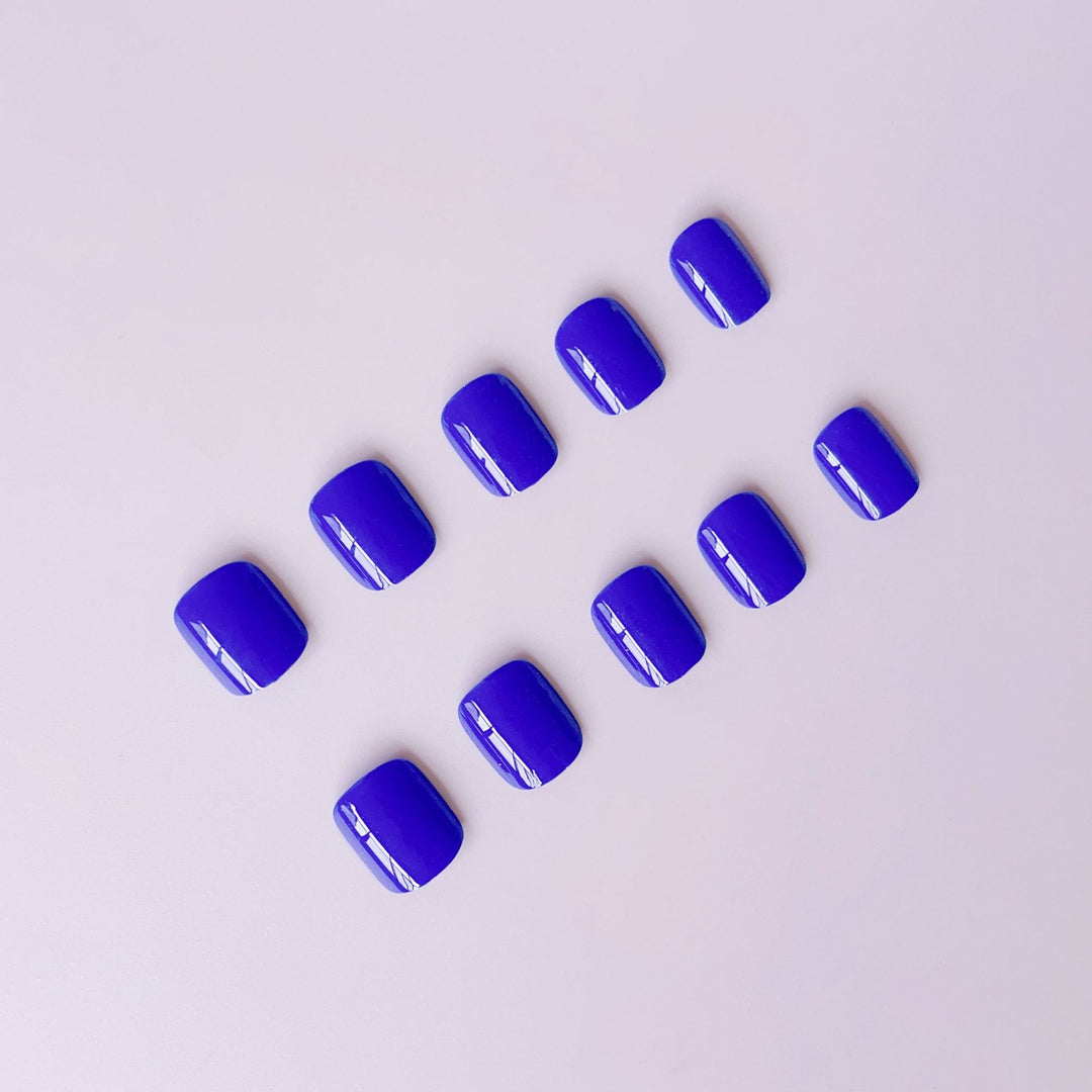 Glossy Nail Polish Stornfield