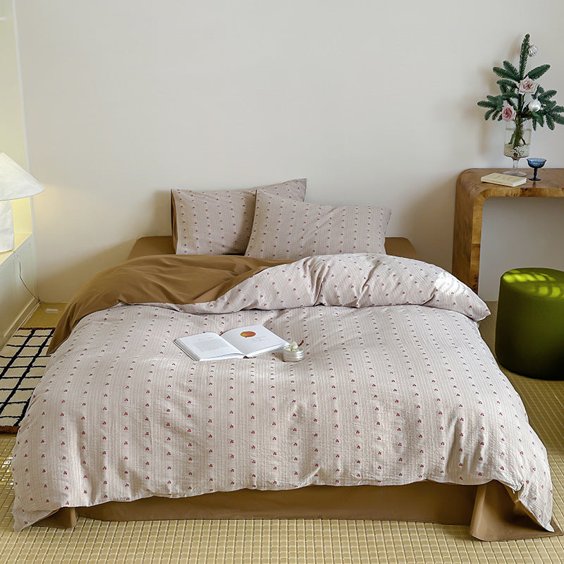 Soft double gauze bed cover set with small polka dot flower print