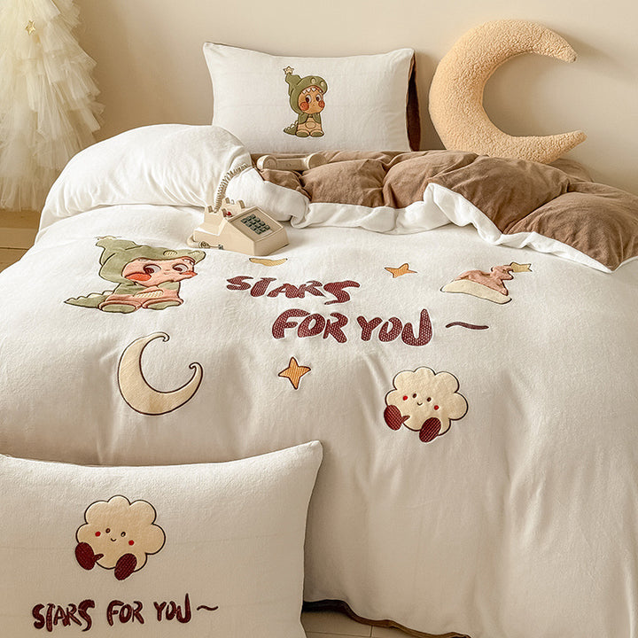 Children's bedding set with cuddly fleece blanket and pillowcases bunny motif