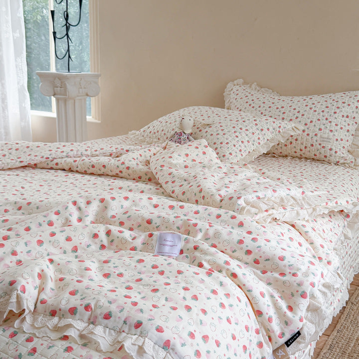 Quilted Floral Ruffled Bedding Set with Eyelet Lace Trim