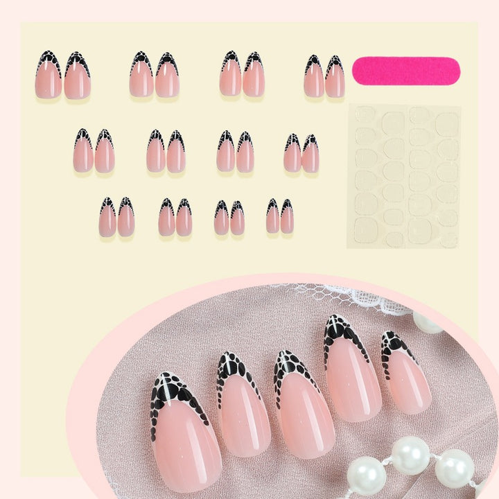 Stylish black and white patterned artificial nails Stornfield