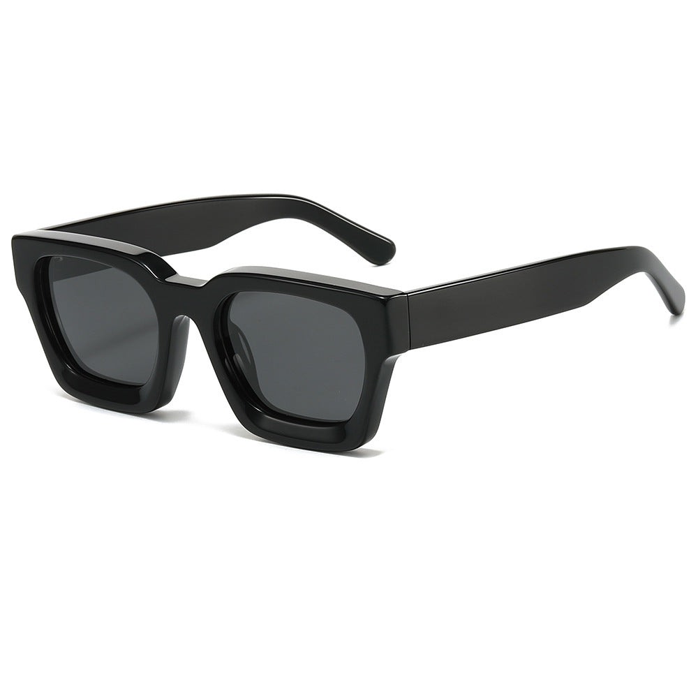 Women's designer sunglasses with modern, square frame and UV protection Stornfield
