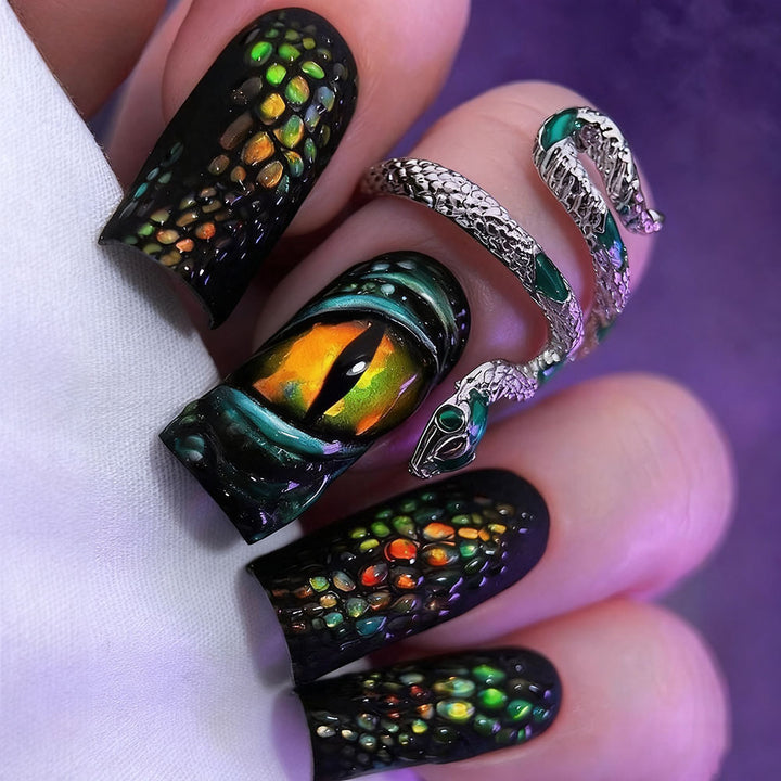 Artistic nail decorations with 3D designs Stornfield
