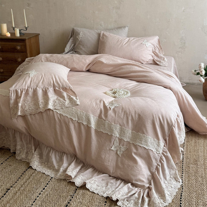 Romantic Ruffled Cotton-Linen Duvet Cover Set with Lace Border & Butterfly Appliqué