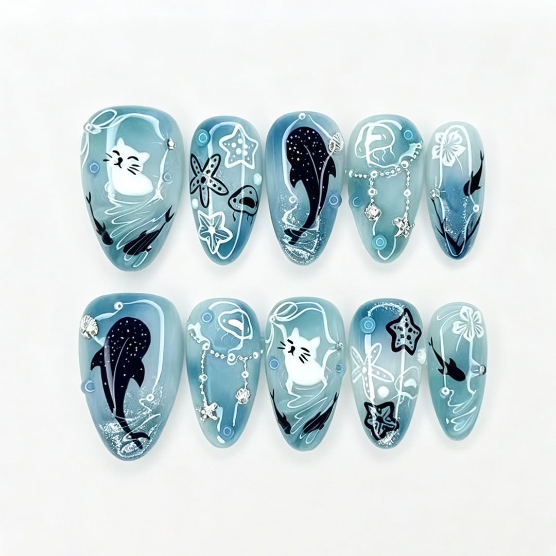 Artistic Ocean-Themed Press-On Nail Art Set Stornfield